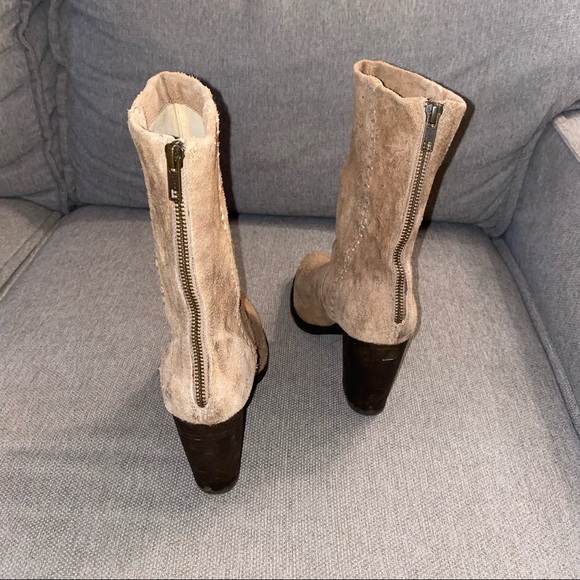 $300 Free People Distressed Leather Ankle Boots - Picture 4 of 7